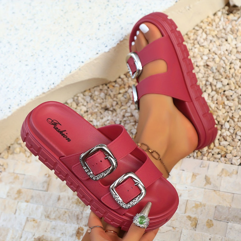 LUMMÉRAS BreezeBuckle Sandals – Modern Style with Everyday Ease