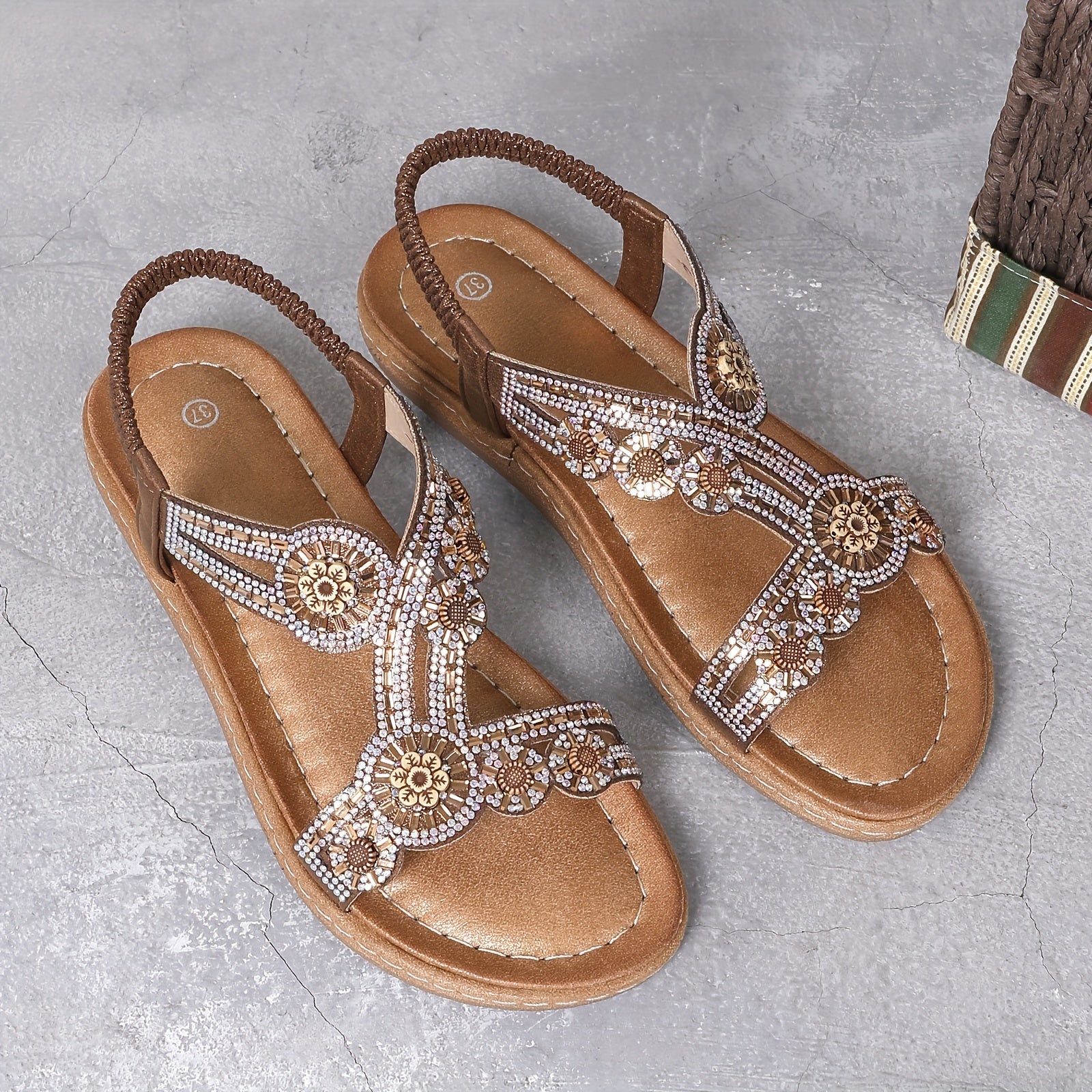 LUMMÉRAS Radiance Flat Sandals