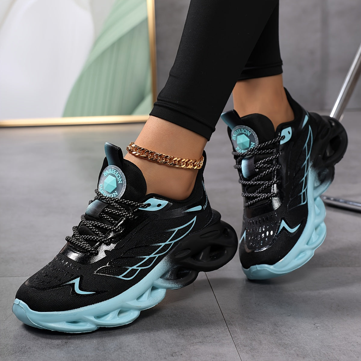 LUMMÉRAS AeroMesh – Feather-Light Support for Every Move