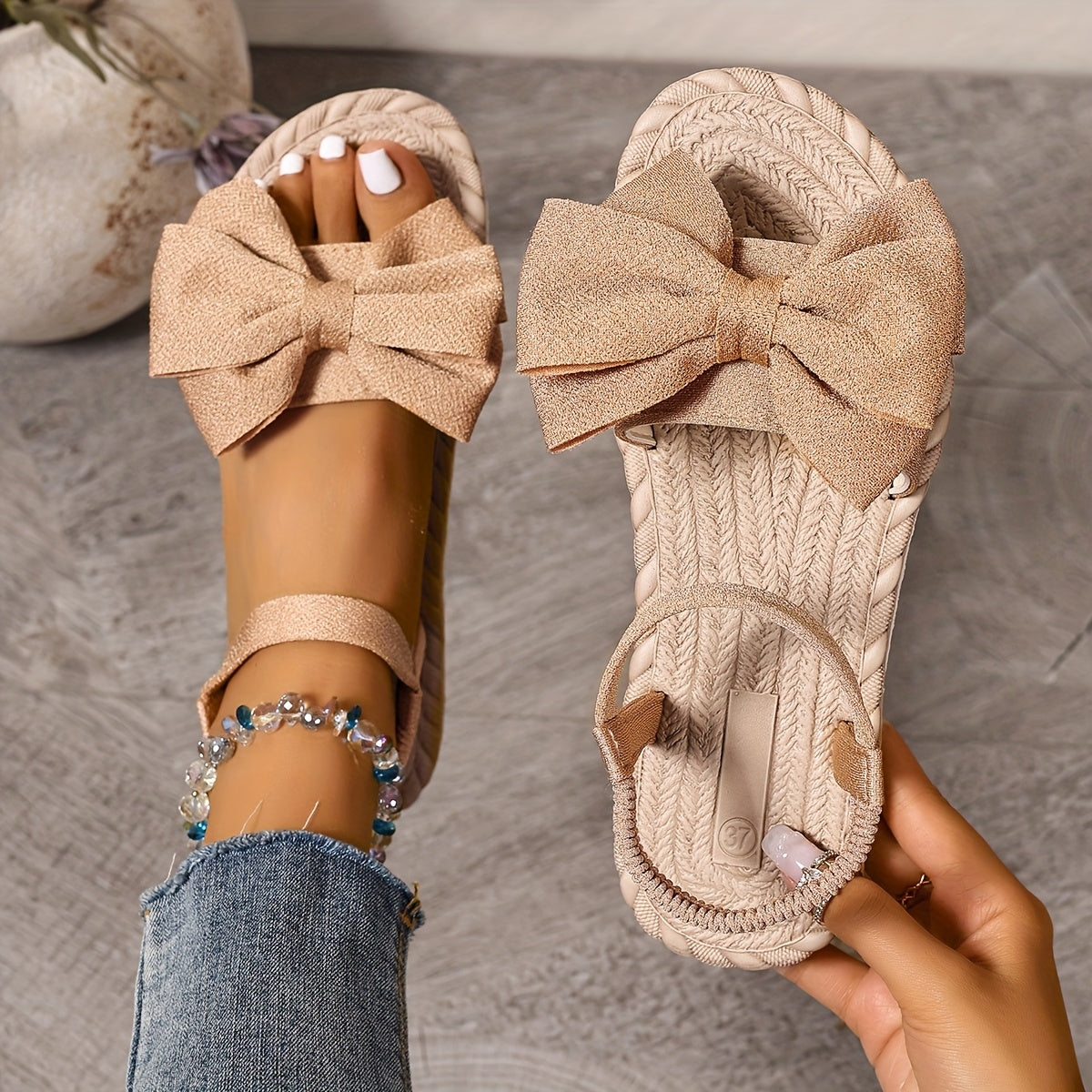 LUMMÉRAS Belle Bow Slide Sandals