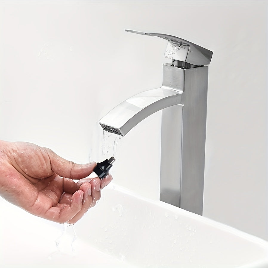 LUMMÉRAS USB Rechargeable Nose, Ear & Eyebrow Trimmer – Painless & Unisex Facial Hair Remover