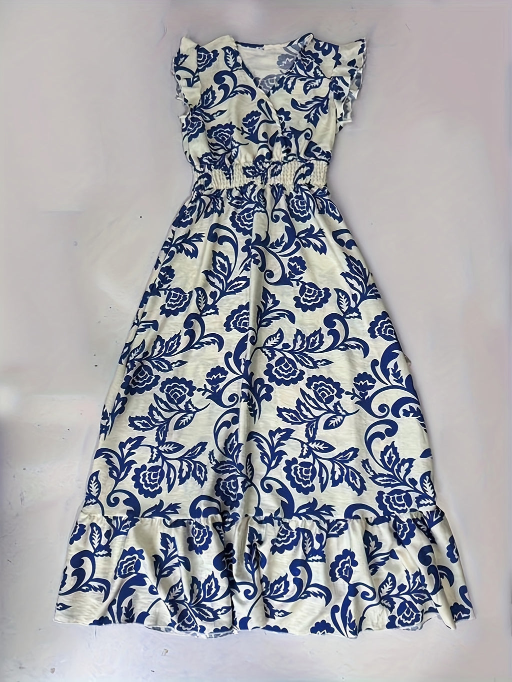 LUMMÉRAS Elegant Deep V-Neck Maxi Dress