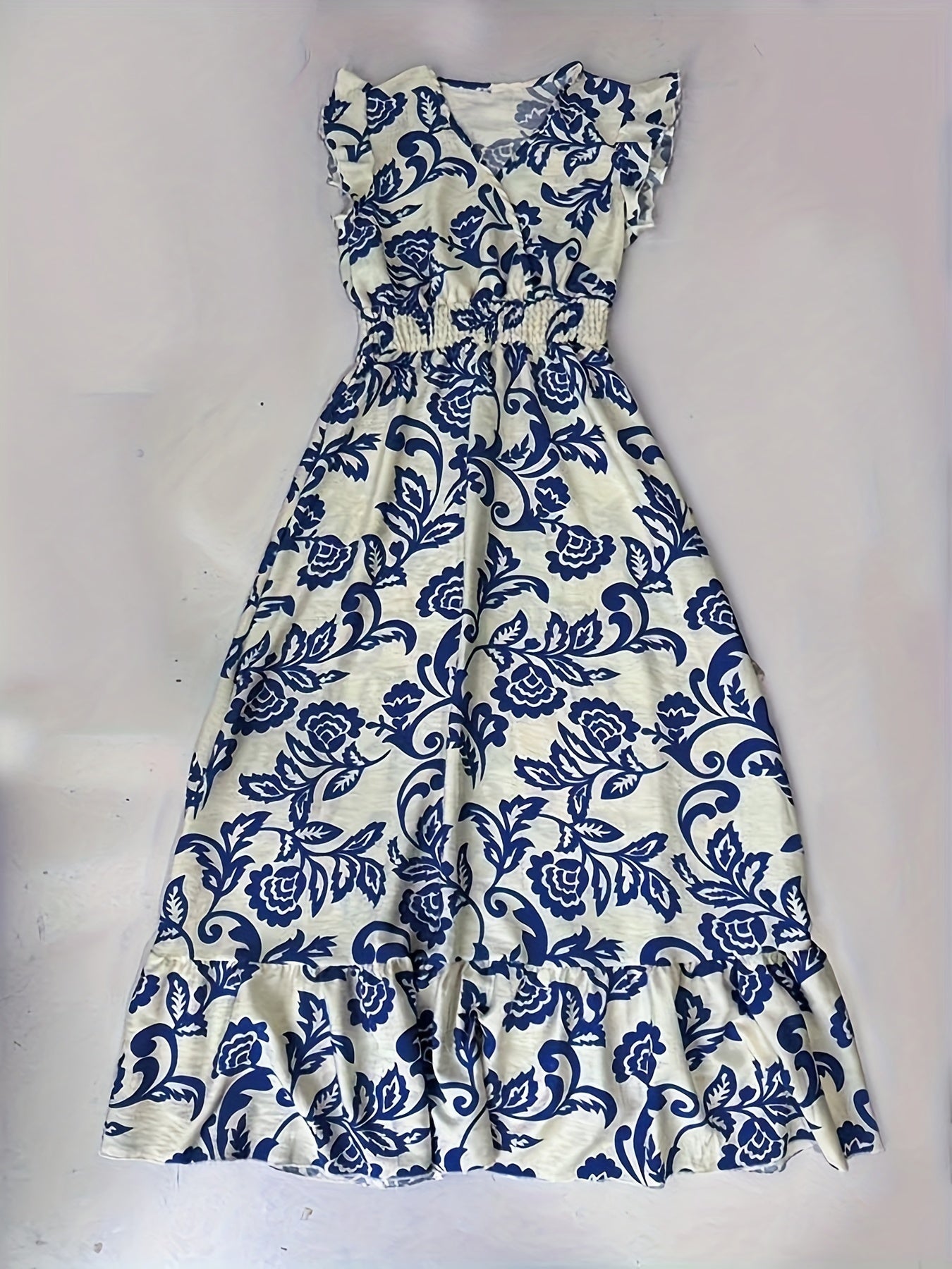 LUMMÉRAS Elegant Deep V-Neck Maxi Dress